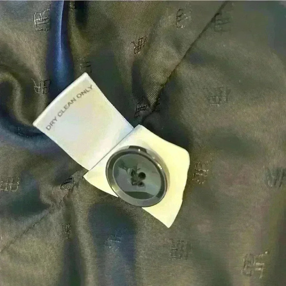 Ladies Banana Republic Wool Black 2 Button Blazer Size 10 - Picture 6 of 9